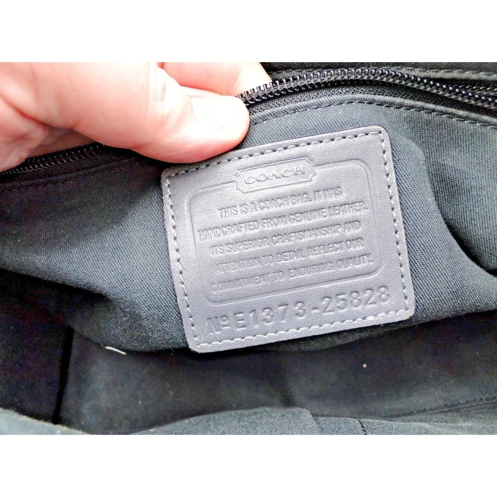 Coach Legacy Embossed‎ Leather Chelsea Handbag 25828 Gray Black Carryall Quilted